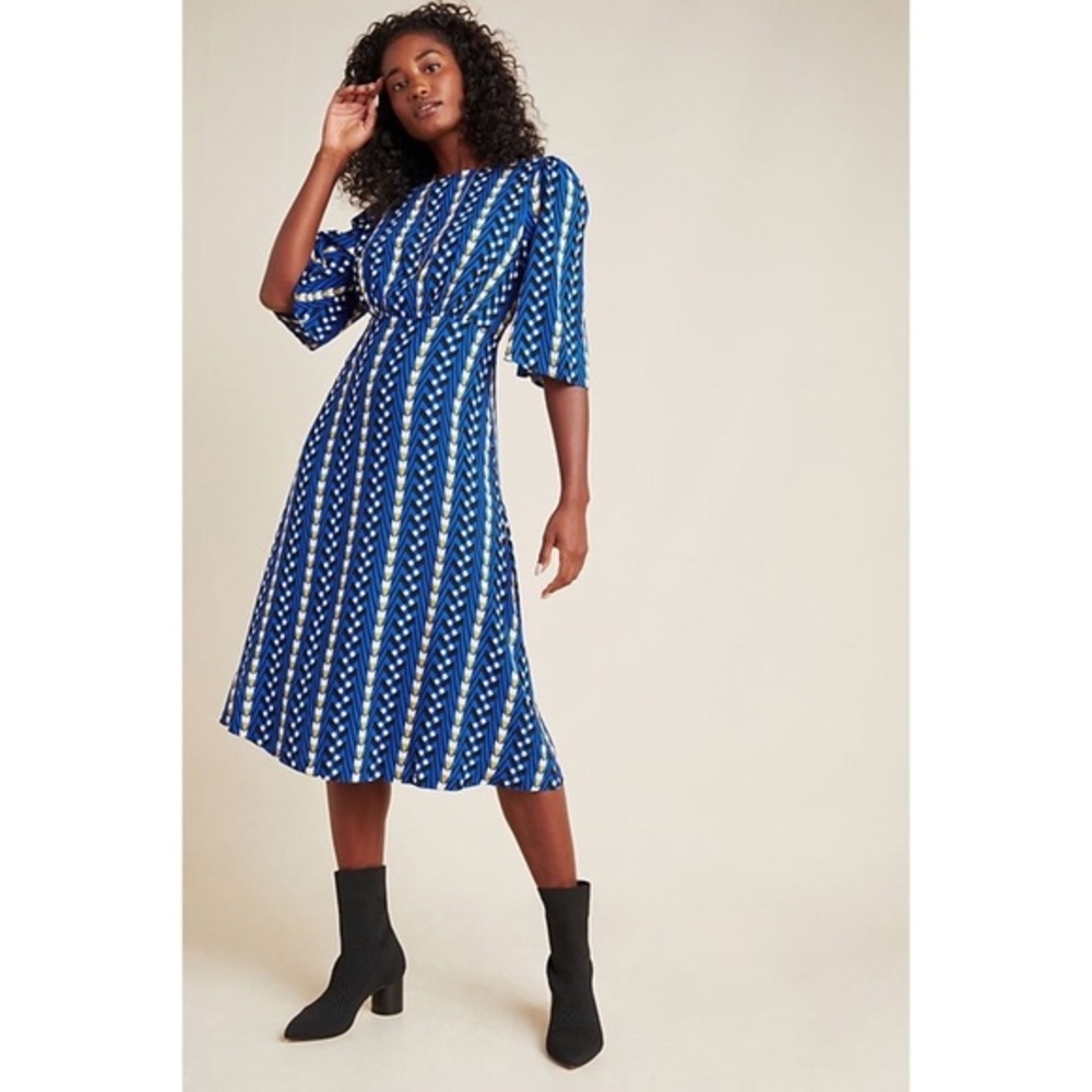 Elegant Blue Patterned Dress